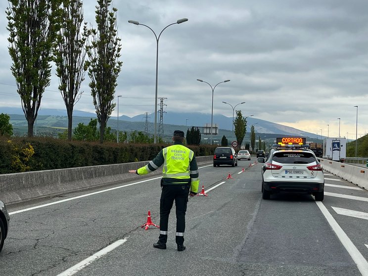 Guardia Civil ha atendido una salida de vía en la PA km4,5 Mutilva.
Cedida